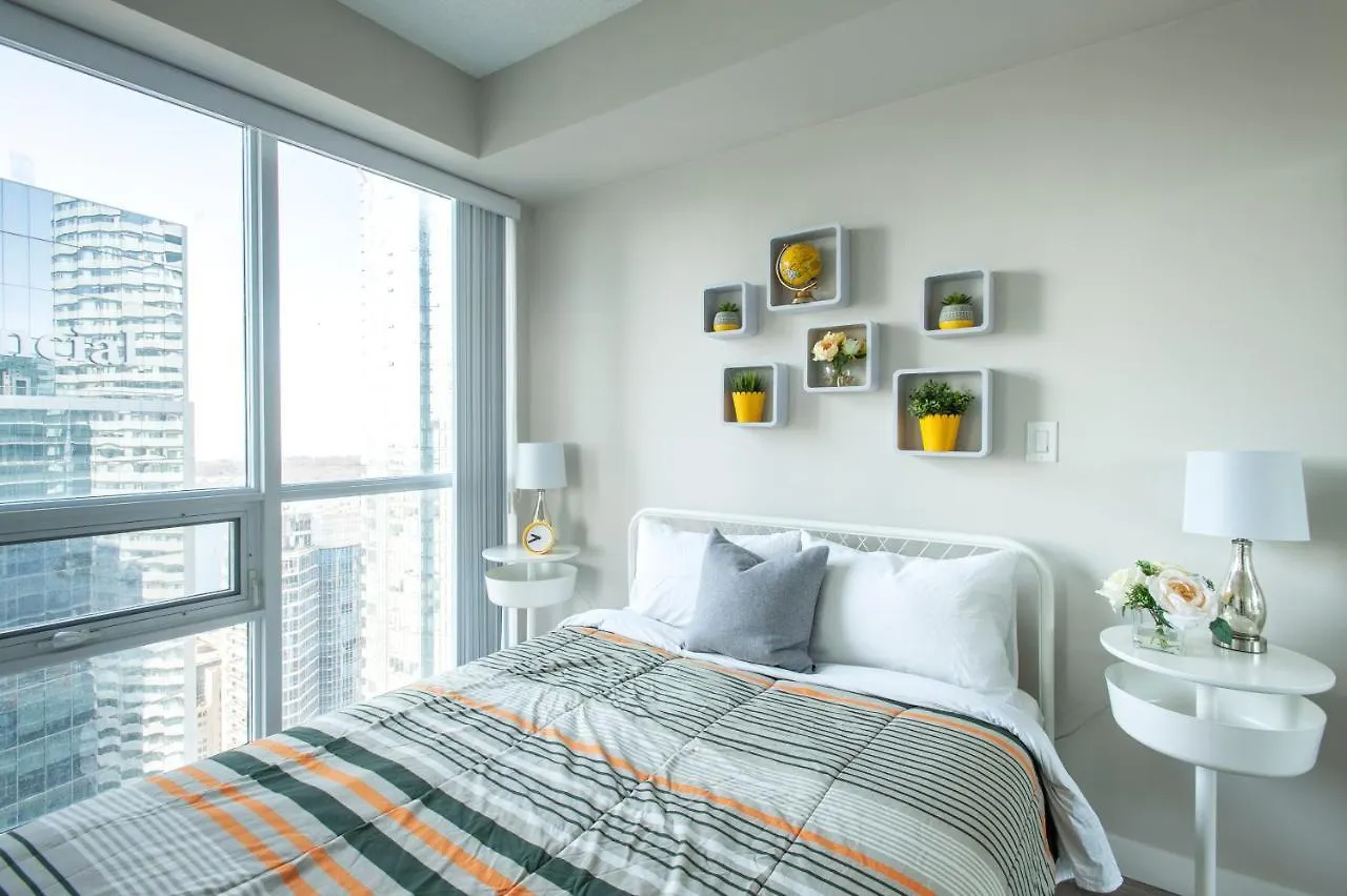 公寓 Downtown Central Two Bedroom Condo With Amazing View, Free Parking 多伦多